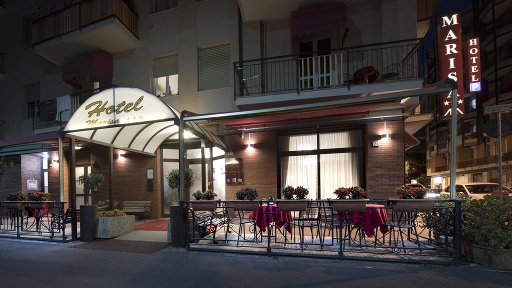 Hotel Marisa Albenga Bagian luar foto