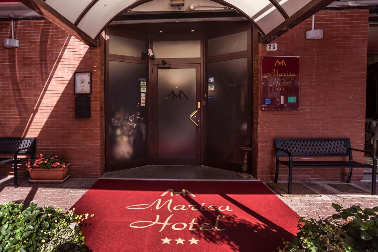 Hotel Marisa Albenga Bagian luar foto